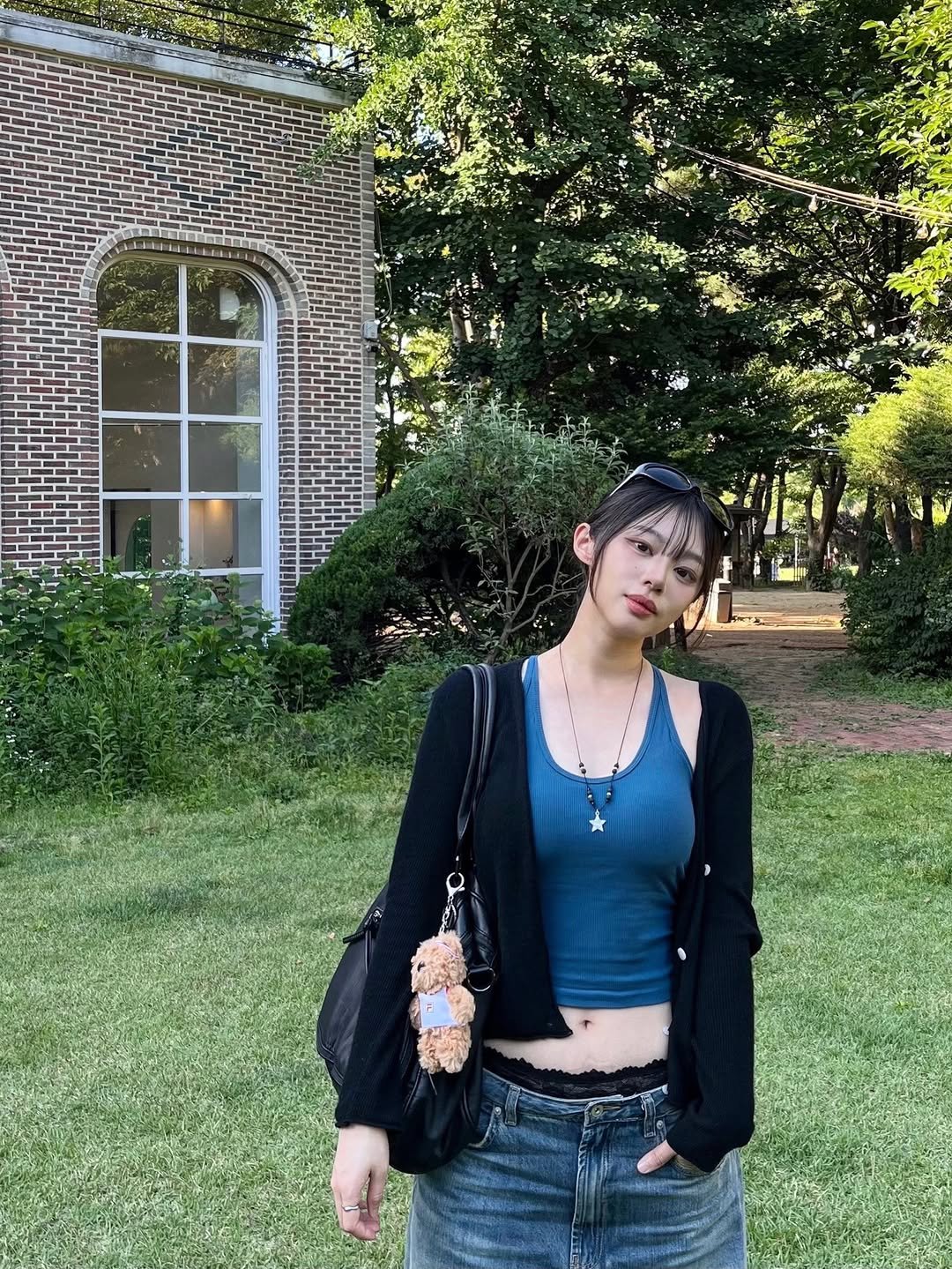 full_new_moon_ 게시물 이미지: 댕댕이 카페에 댕댕이 안 데려오고 댕댕이 구경만 한 살암..🐶💙