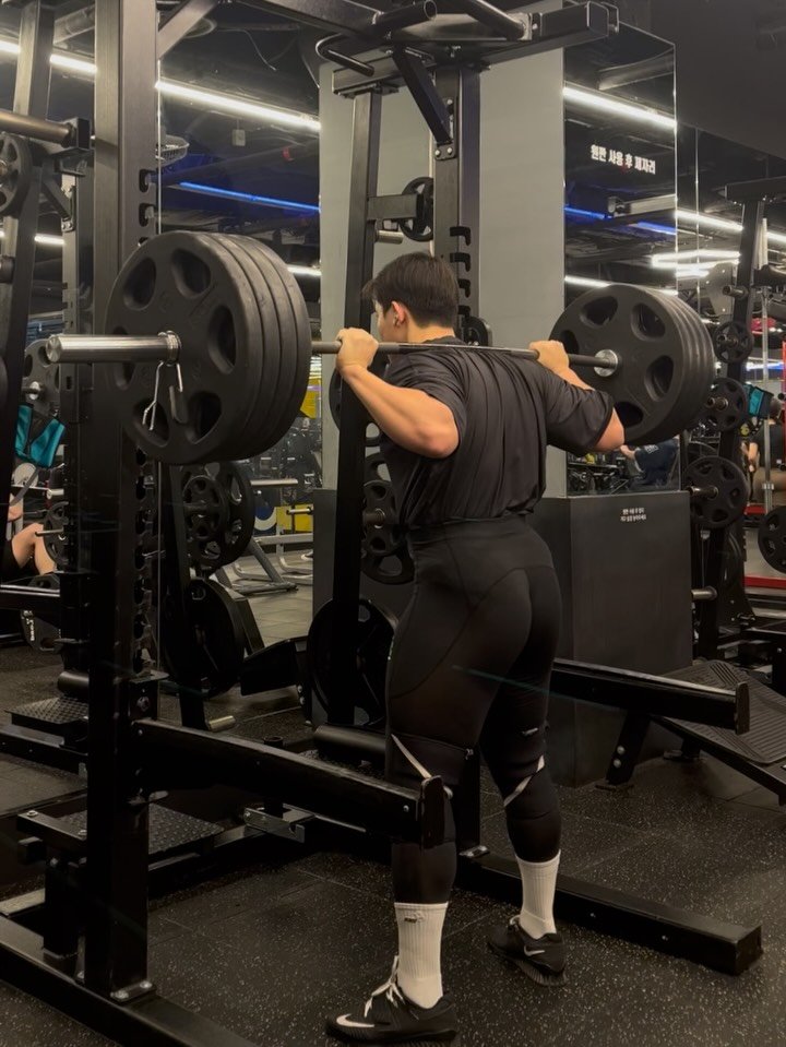 fullaccel_min 게시물 이미지: 스쿼트 제외 나머지는 반복수 올리는 중

Primes+pump+creatine 운동...