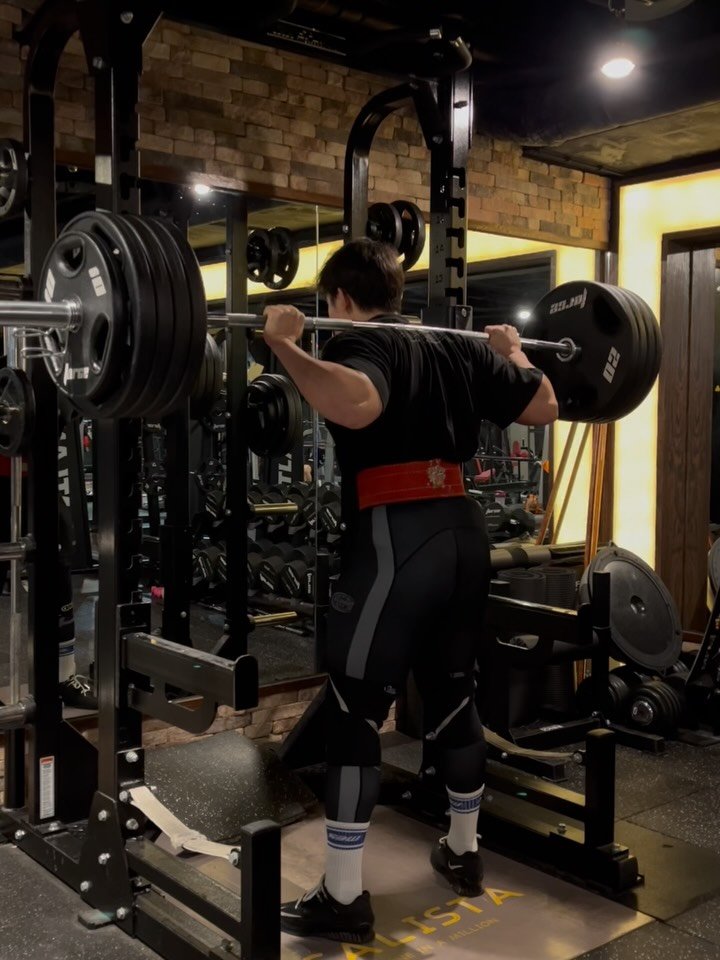 fullaccel_min 게시물 이미지: #squat 200kg 5/3/2
#gobletsquats...