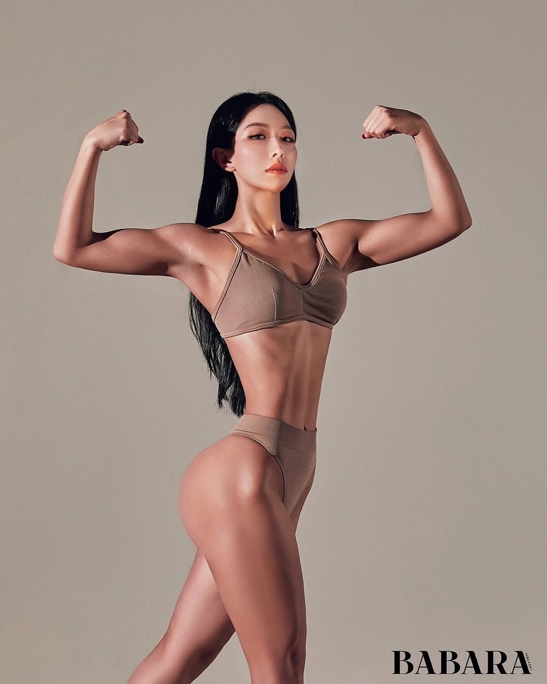 fullbody_jeong2__xs 게시물 이미지: 크흐 오늘은 제가 좋아하는컷을 하나 투척합니당
약간 톰보이...
