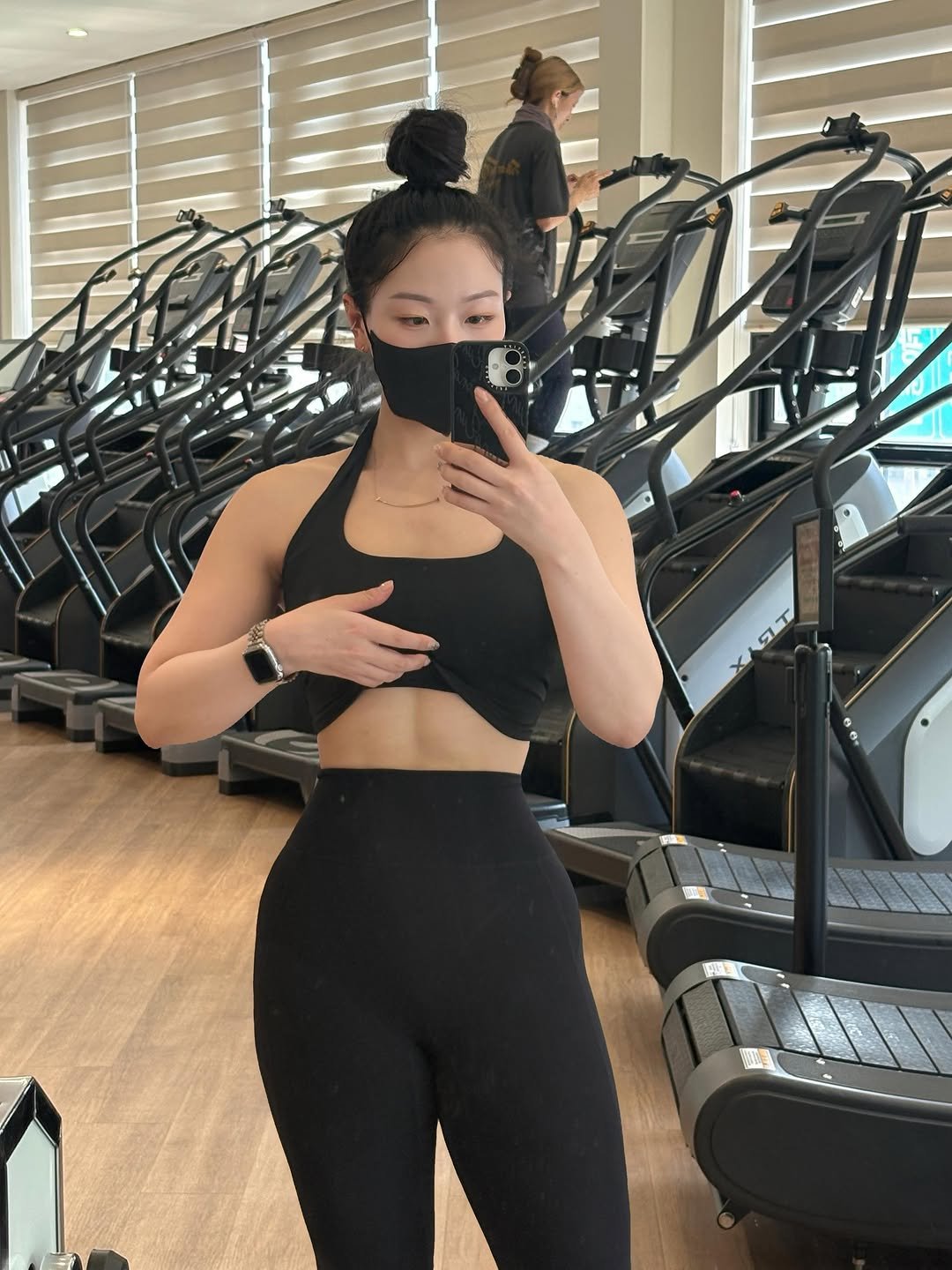 fullbody_jeong2__xs 게시물 이미지: 힙운동하고 복근찍기 #🤭 

글루트머신 x 10세트
힙어덕션 x...