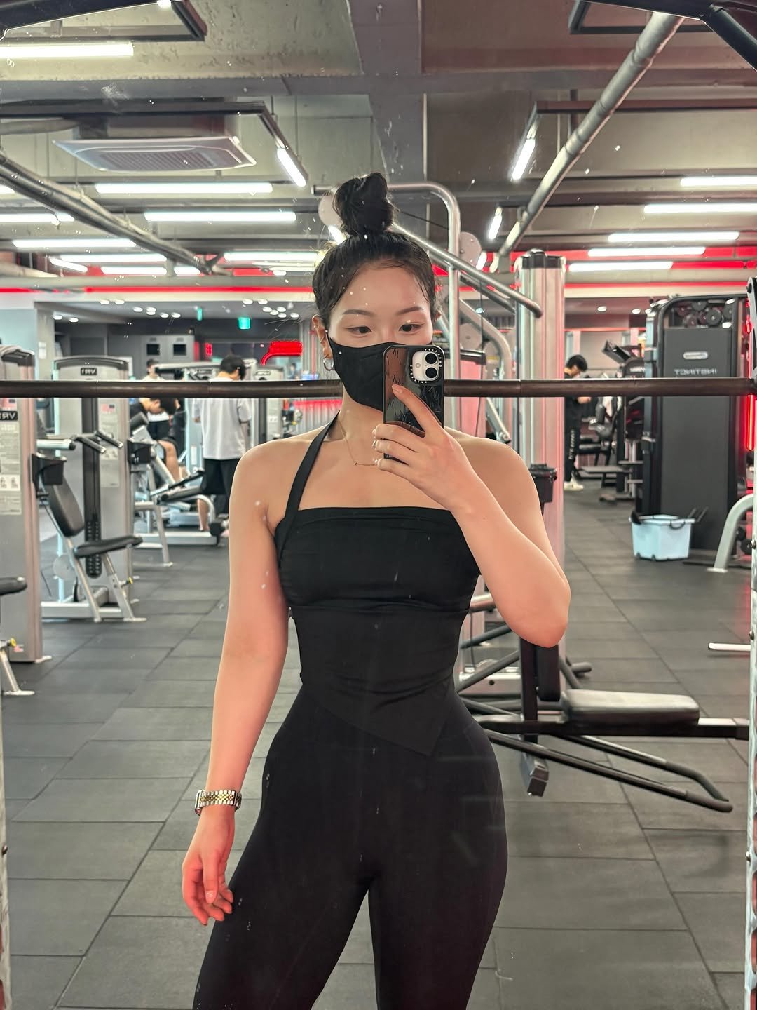 fullbody_jeong2__xs 게시물 이미지: 많이 뺐다..이제 허리22인치✌️
21인치를 향해 keep going 

등가슴...