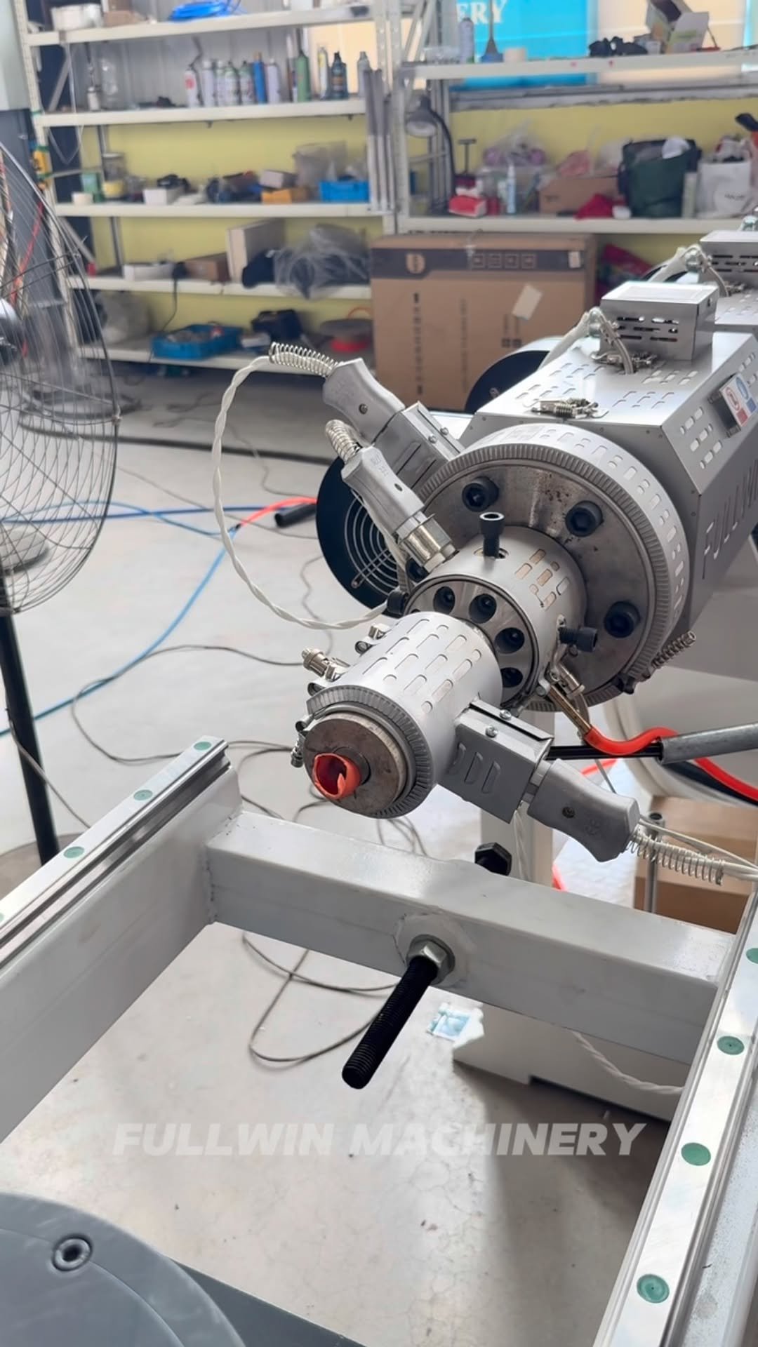 fullwin_aila 게시물 이미지: 32mm PVC corrugated pipe making...