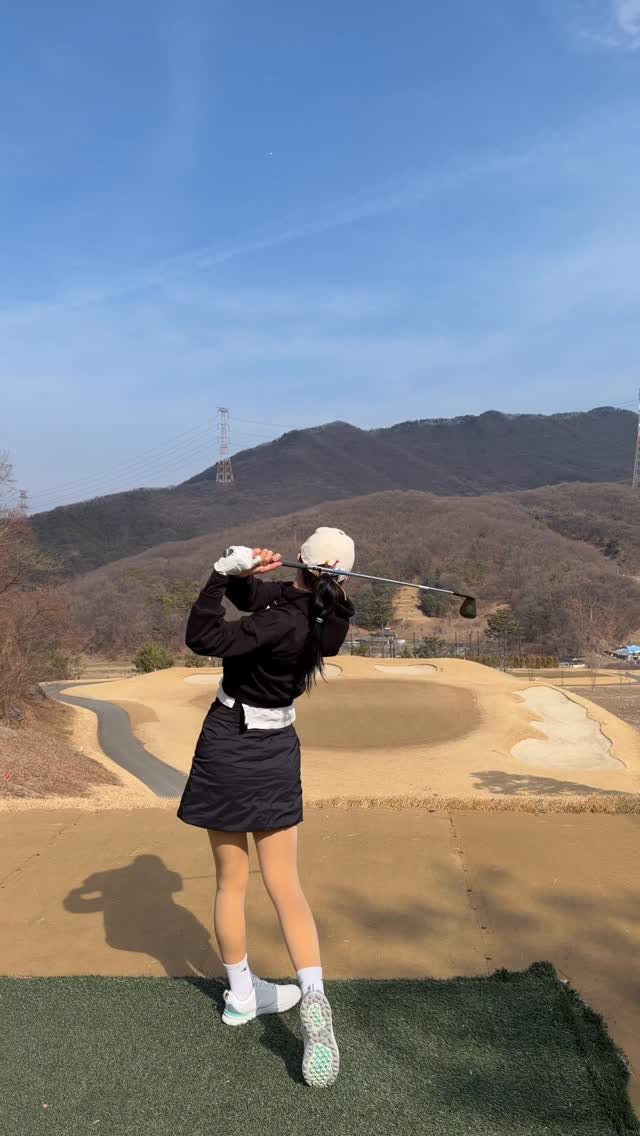 g.o.l.d_hee 게시물 이미지: 정타가 잘 안나서 맘편히 큰 클럽 잡았는데
이럴때만 잘 들어가서 컸을때 진짜...