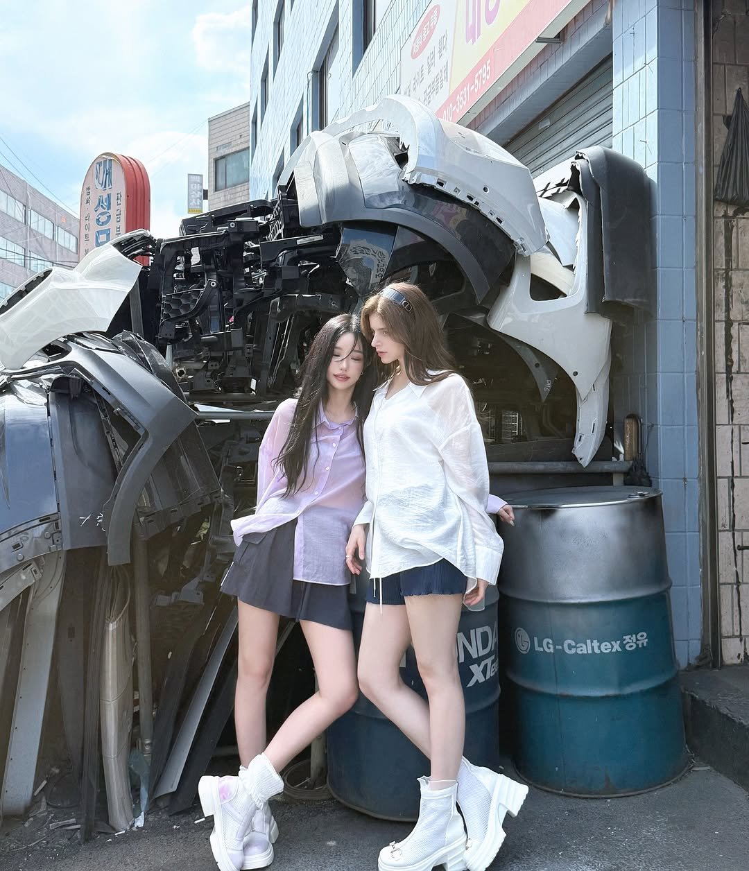 Photo by Jihye Seo on August 04, 2025. May be an image of 2 people, shorts, miniskirt and text.