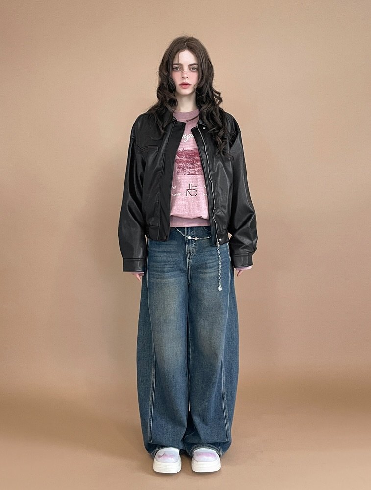Photo by Jihye Seo on September 23, 2025. May be an image of 1 person, flight jacket, coat and text.
