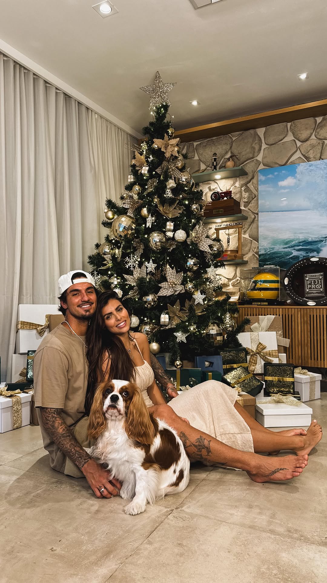 gabrielmedina 게시물 이미지: Fala galera, a árvore de Natal só está...