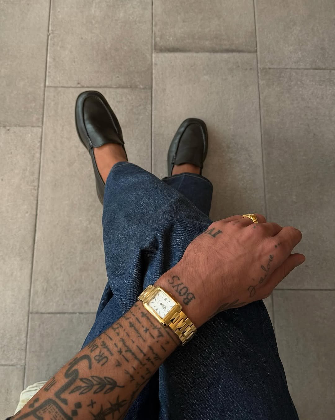 Photo shared by ga on October 17, 2025 tagging @cascalia_, @ariendpt, and @zaraman. May be an image of wrist watch, wingtip shoes, loafer and text.