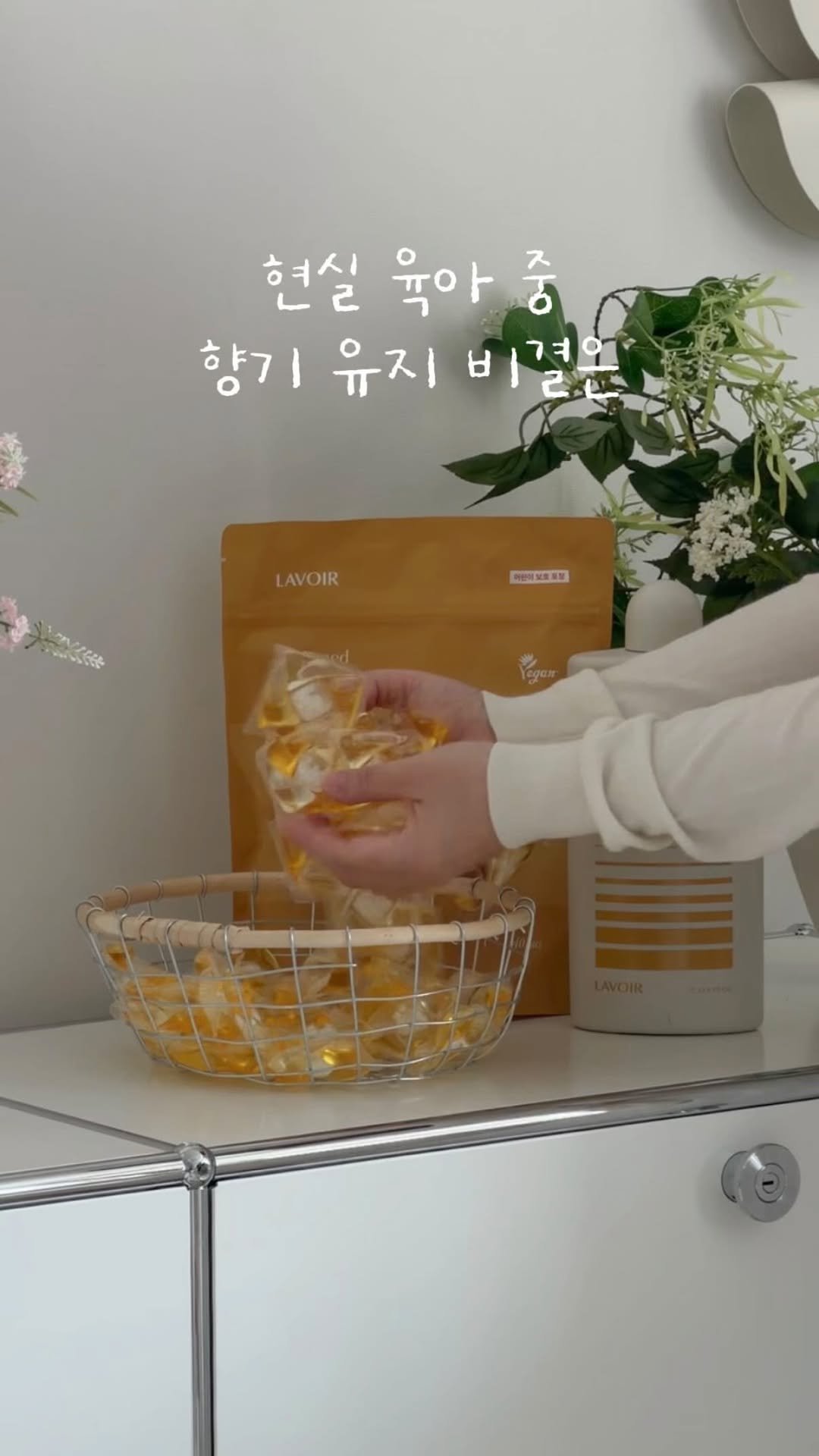 gamja_room 게시물 이미지: 광고 | 부쩍 더워진 날씨에
아이 안고 하루 종일 움직이다 보면
옷도 금방...