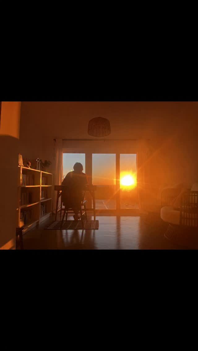 gangjjang337 게시물 이미지: 역시 문득.
이런 사진도 있길래.

난 무얼 적었더라...
그래. 아름다움에 대해서...