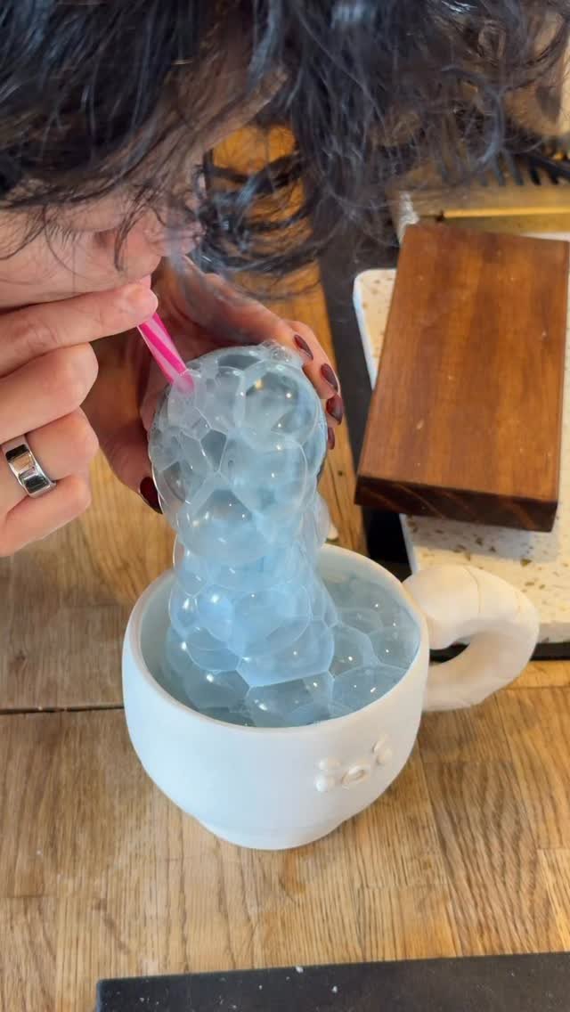 garbo.zhu 게시물 이미지: The bubble glaze asmr is my fav