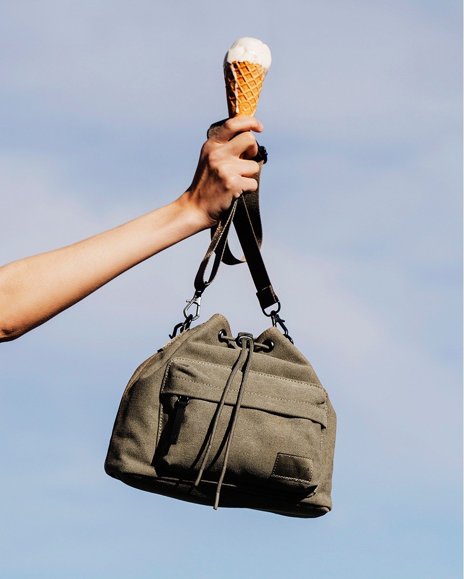 gastonluga 게시물 이미지: Some things deserve both hands. 🍦
The Spläsh...
