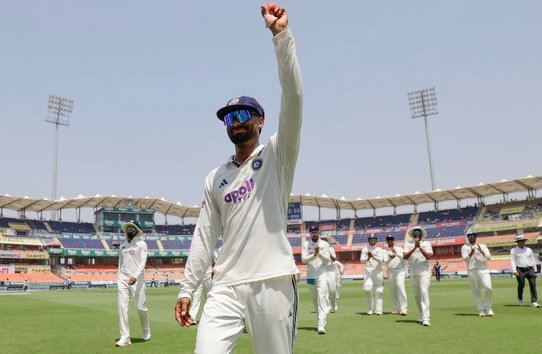 gautamgambhir55 게시물 이미지: A brilliant all round performance! 💪