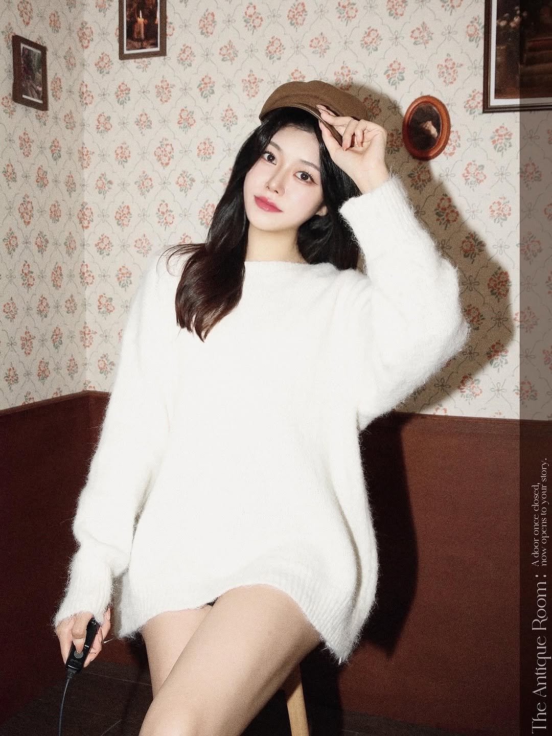 Photo shared by 가영 on November 04, 2025 tagging @odt.mode. May be an image of one or more people, hair and text.