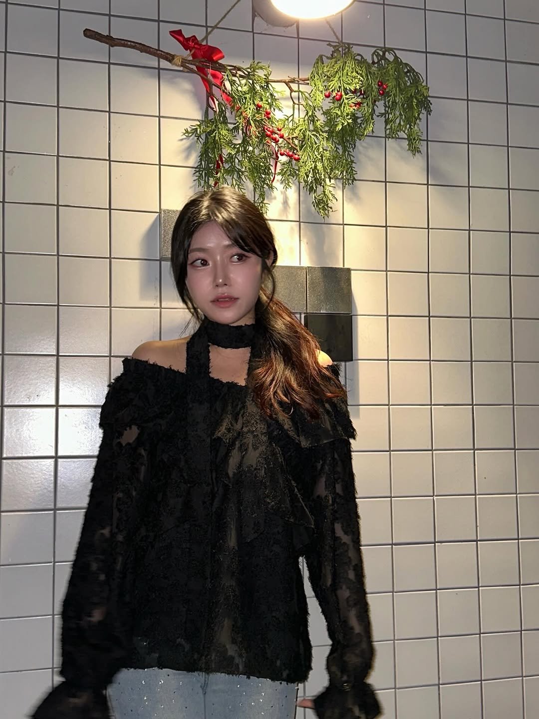 Photo by 가영 on January 01, 2026. May be an image of choker and text.