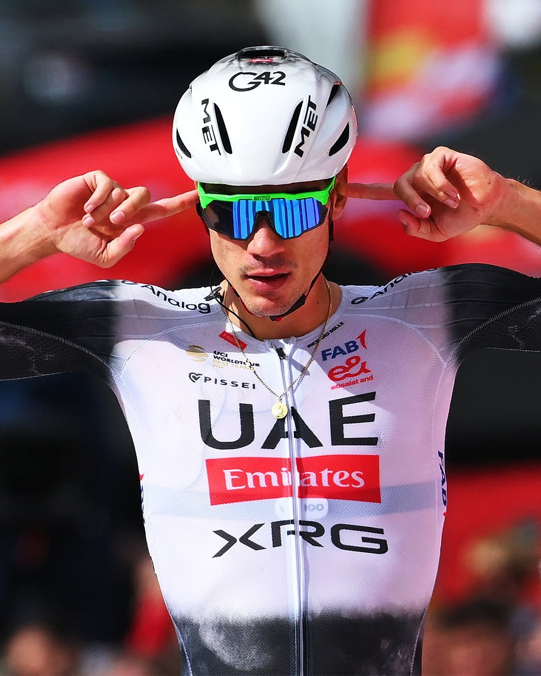 Photo by GCN Racing on September 01, 2025. May be an image of ‎1 person, bicycle, helmet, glasses and ‎text that says '‎G42 ة ራ Anaiog Analo9 FAB1 8 ed PISSEI edisatutand UAE Emilates Emin 100 100 XRRG‎'‎‎.