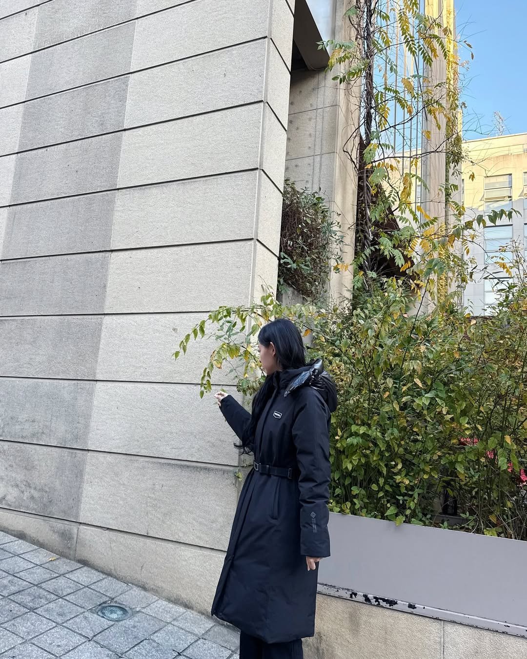 Photo shared by 김지원 on December 19, 2024 tagging @duveticakorea.