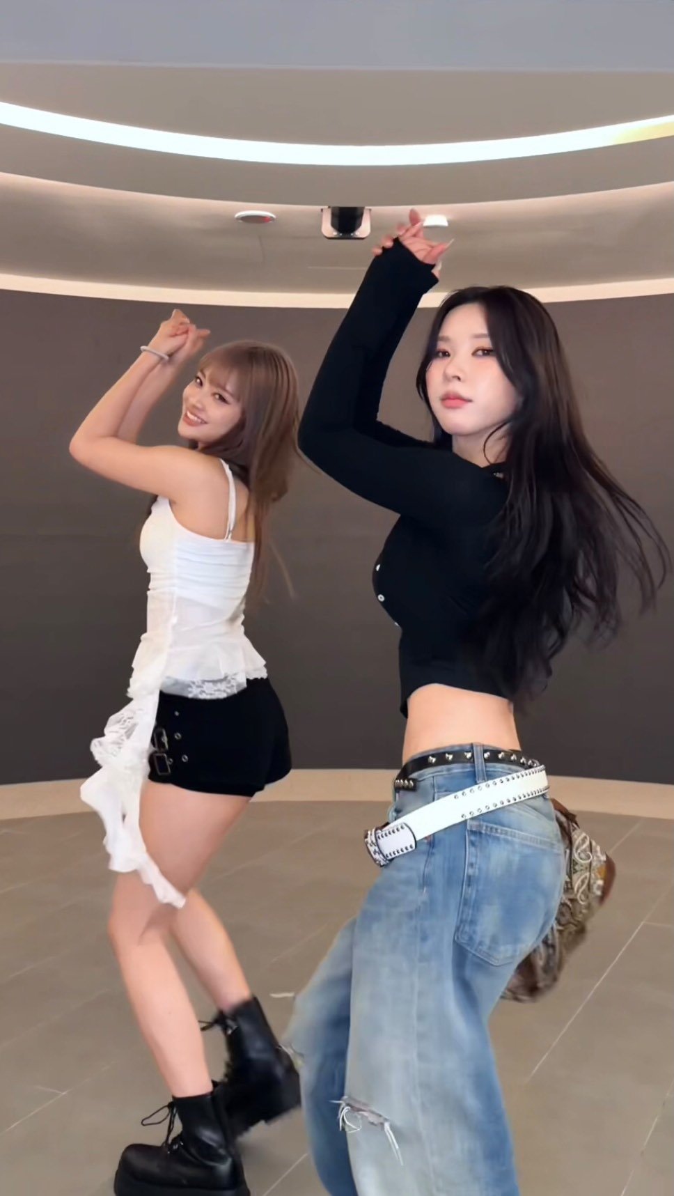 genblue.official 게시물 이미지: ୨ৎ❀ 𝓢𝓶𝓪𝓻𝓽𝓮𝓻 𝓫𝓪𝓫𝔂 ❀𝜗𝜚

#GENBLUE #幻藍小熊
#AYEON...