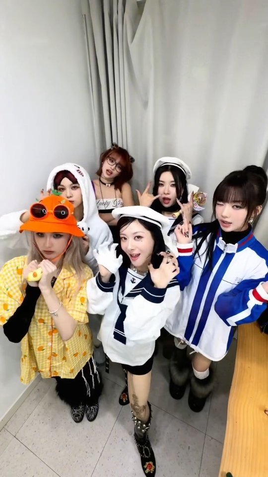 genblue.official 게시물 이미지: 