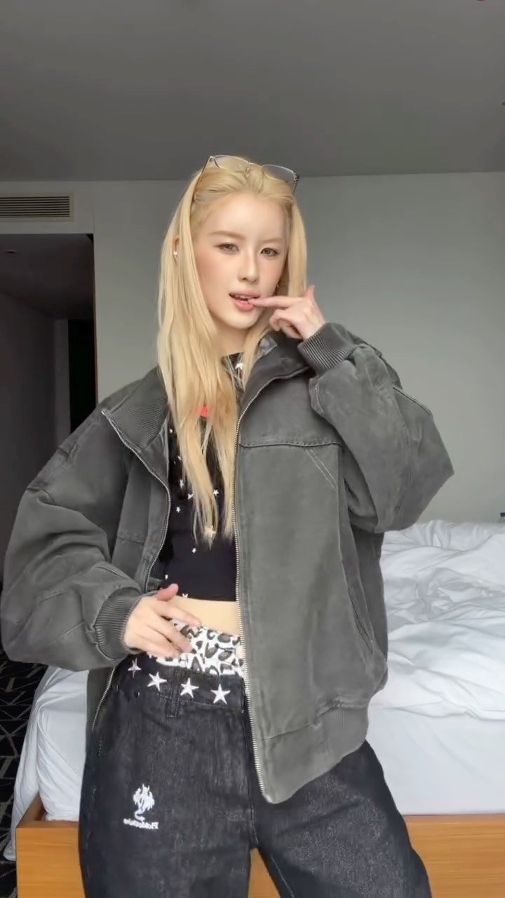 genblue.official 게시물 이미지: COCONUT🥥🌴

#GENBLUE #幻藍小熊 
#LILI #Coconut #trend