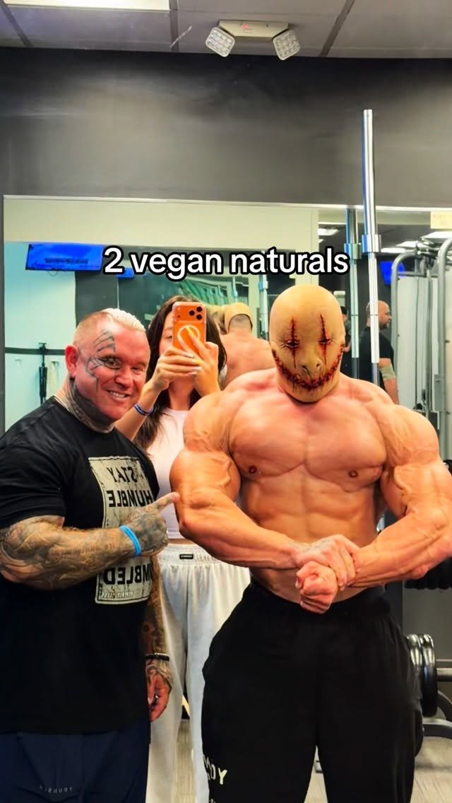 genet1canomaly 게시물 이미지: we are both shy (Full workout out on YouTube)...