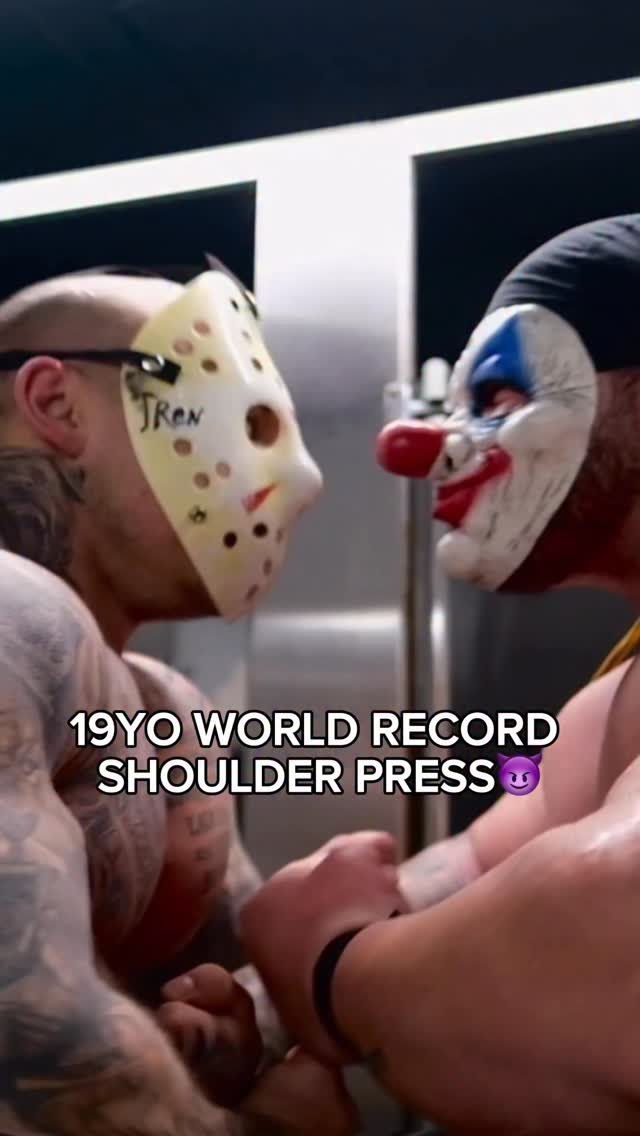 gentilelifts 게시물 이미지: Scary Strong Shoulders 🤡

@goblingearcompany |...