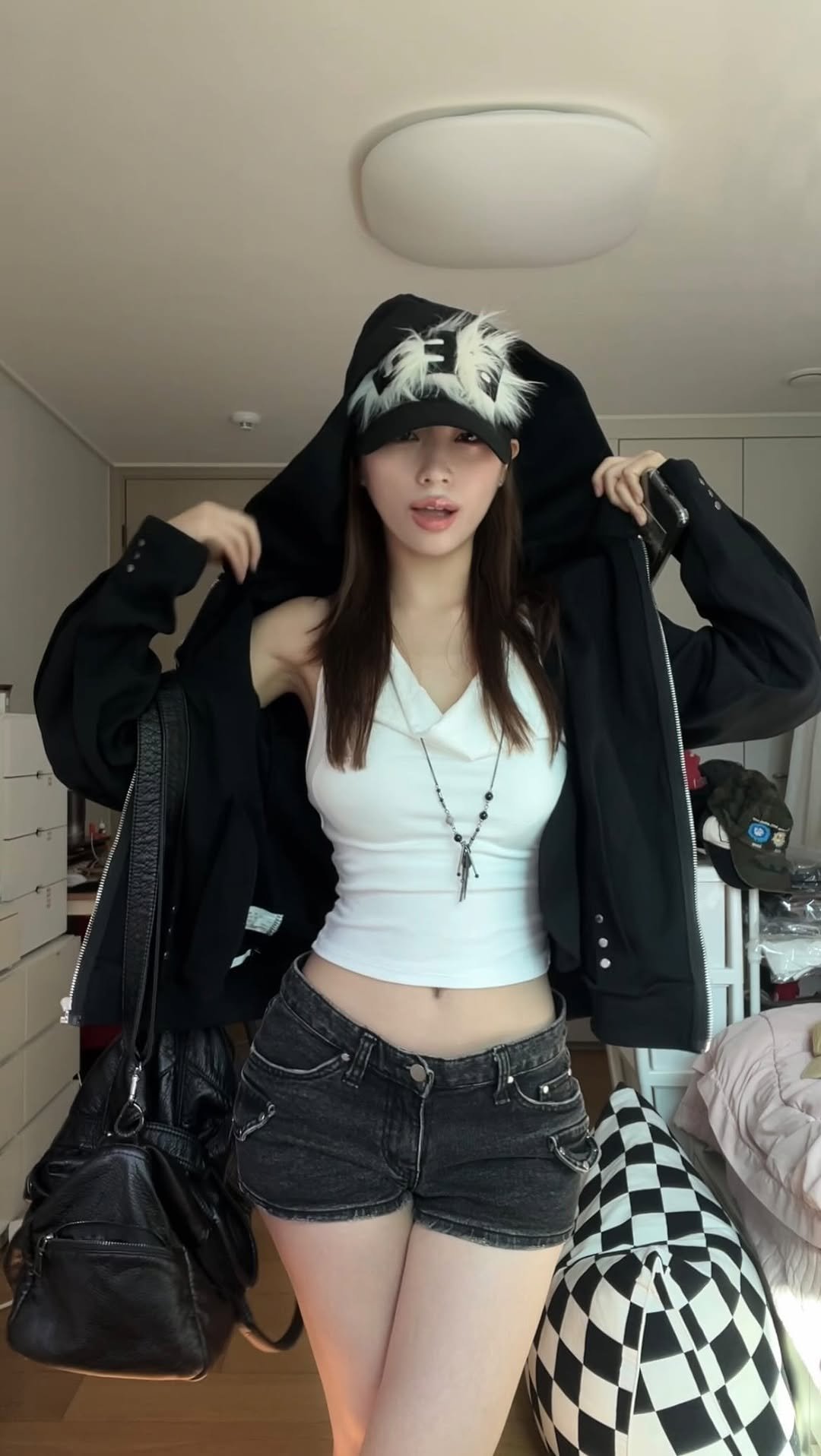 geonimobb 게시물 이미지: 래퍼여친룩 🦹🏻‍♀️