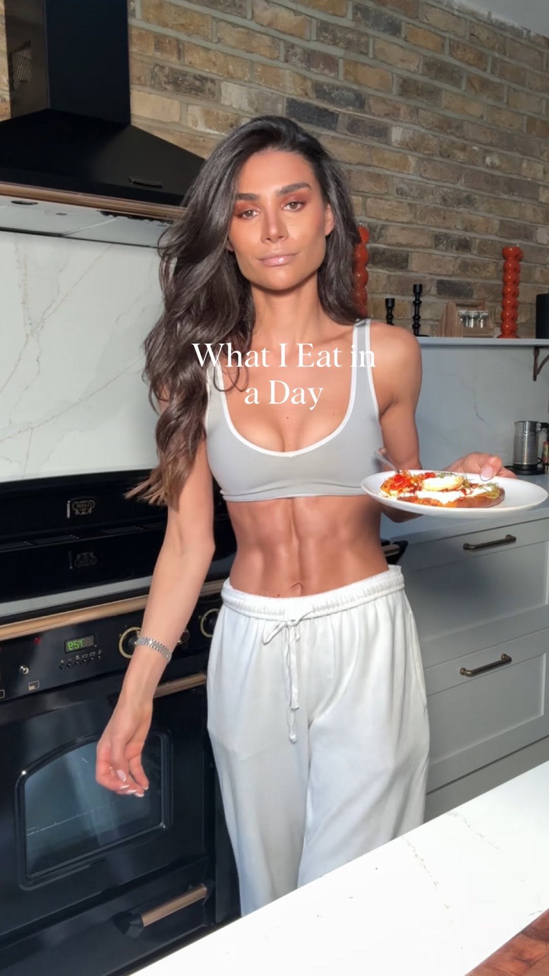 georgiamaysalamat 게시물 이미지: What I Eat in a Day

Daily Musts
- Consistent...