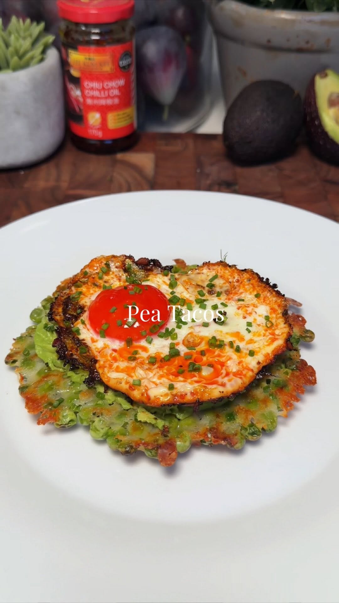 georgiamaysalamat 게시물 이미지: Pea Tacos with Avo & a Chilli Egg

Serves 1...