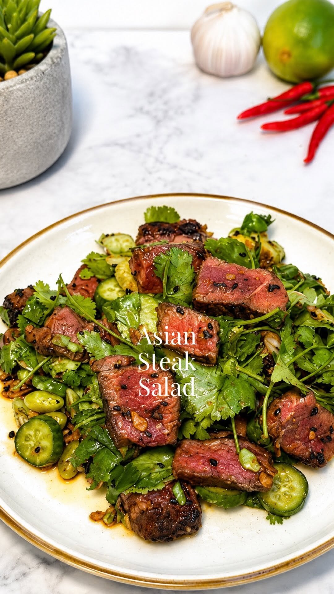 georgiamaysalamat 게시물 이미지: Asian Steak Salad 

Serves 2 

Dressing 
- 1...