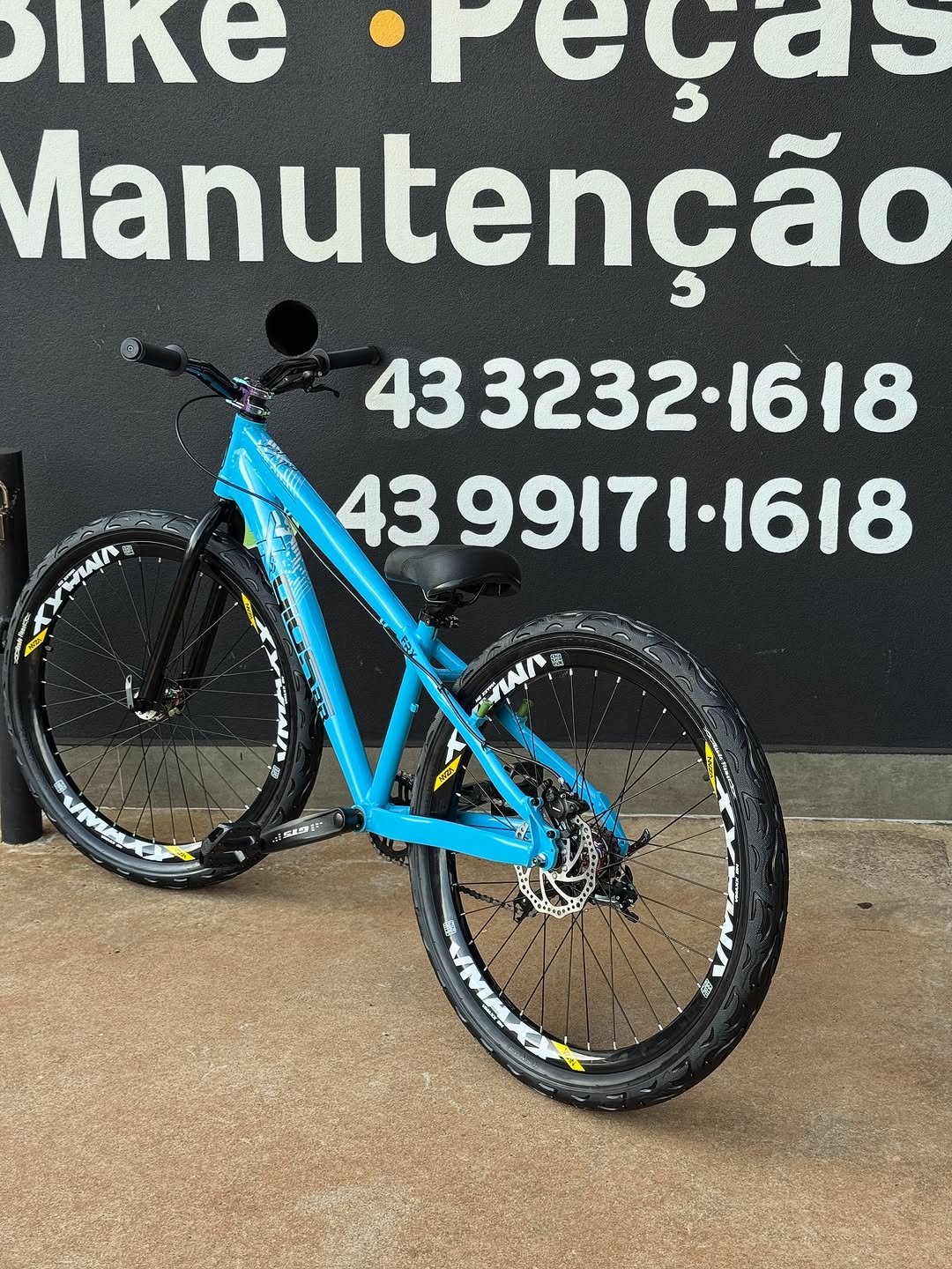 Photo by Geração Bike on September 23, 2025. May be an image of bicycle and text that says 'Ke Pecas Manutenção 43 4332321618 3232 43 43991711618 GLO!''.