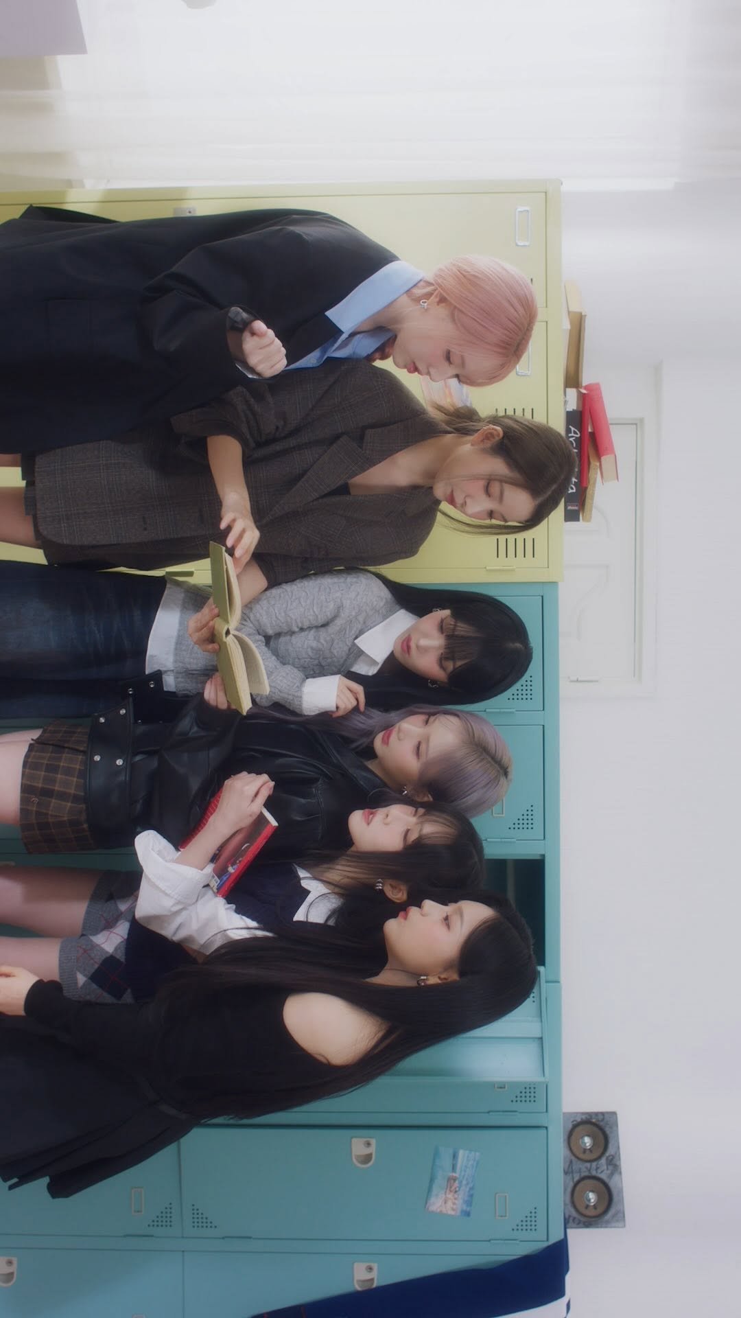 gfriendofficial 게시물 이미지: GFRIEND 10th Anniversary 'Season of Memories'...