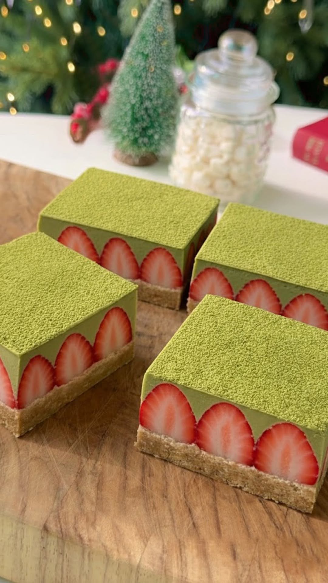 ggoni_kitchen 게시물 이미지: 크리스마스에 딱 어울리는 말차딸기케이크🎄🍓
입에서 살살녹는 말차가나슈에 상큼한...