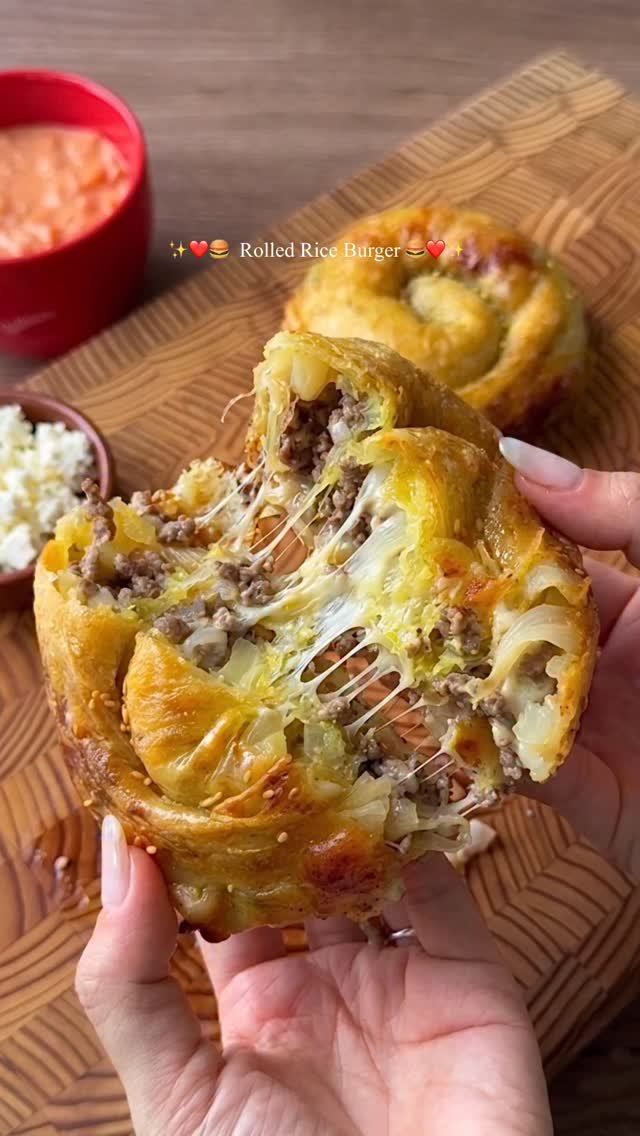 ggoni_kitchen 게시물 이미지: 빵없는 라이스 롤 버거🍔✨❤️
쫀득 바삭 느끼하지 않고 너무 맛있어요🥰
계란 물...