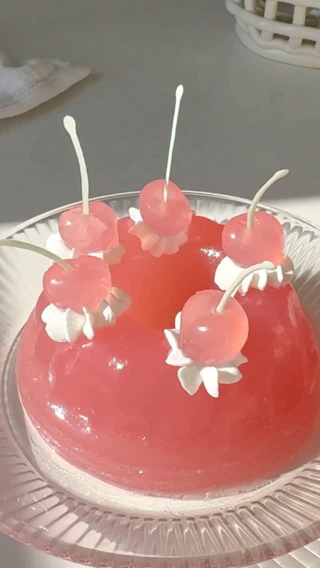 ggoni_kitchen 게시물 이미지: 🍒 핀터레스트 감성 젤리케이크

자몽맛 분다버그로 만든 탱글탱글 젤리케이크💖
젤리...