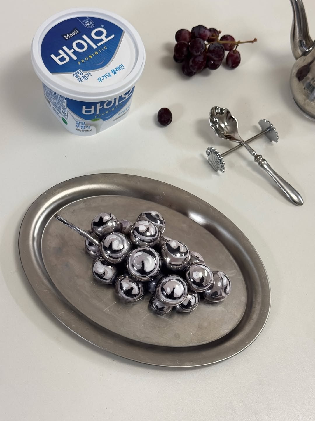 ggoni_kitchen 게시물 이미지: 쇠맛나는 포도🍇
매일 바이오 그릭요거트로 만든 쇠구슬st. 포도예요
수분많고...
