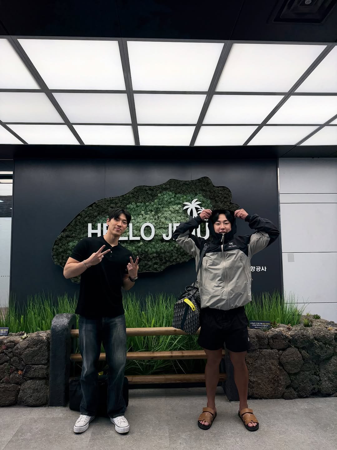 Photo shared by 군군이 on September 22, 2025 tagging @bodyzero_d. May be an image of 2 people, people standing and text.