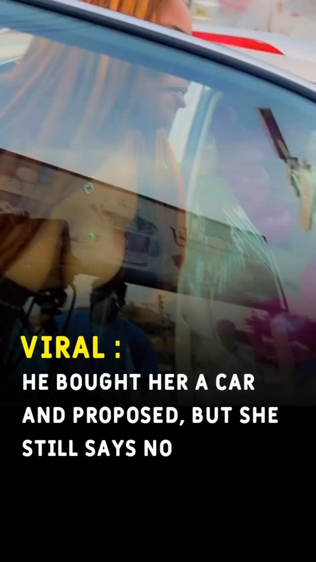 ghantaa 게시물 이미지: She accepted gift just as a friend