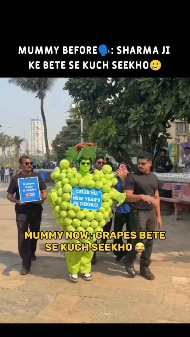 ghantaa 게시물 이미지: Me ordering 12 grapes for luck... Instamart:...