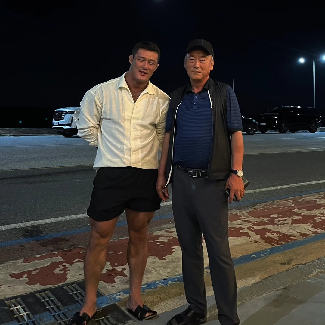 ghkdgudrn 게시물 이미지: 오야붕과 새벽 바다 소주한잔.