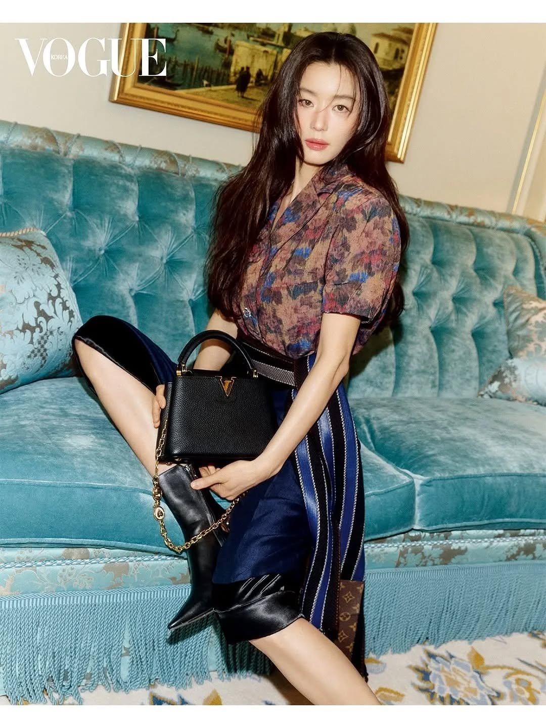 Photo shared by 전지현 Gianna Jun/Jun Ji Hyun on March 23, 2026 tagging @louisvuitton, @hearts_ultrapeku, @managersim, @seoulbase, @stylist_hjw, and @everything.is.peachy. May be an image of one or more people, hair, dress and text that says 'VOGUE KHEA 00g'.