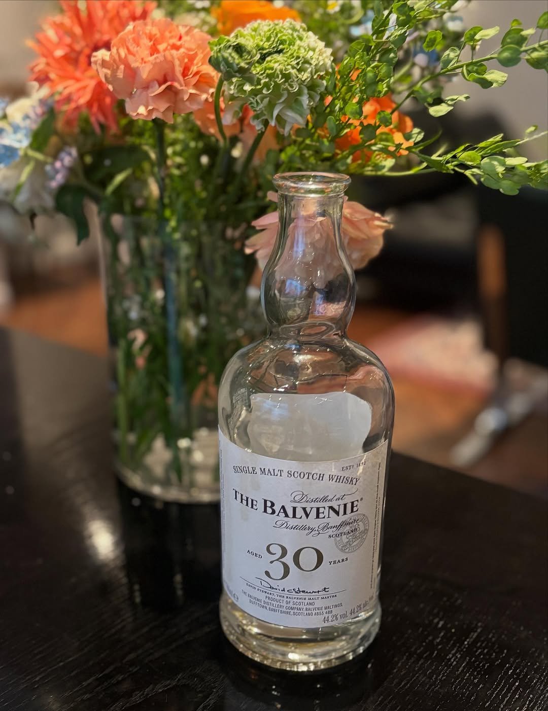 Photo by 지나쌤 | Gina on September 19, 2025. May be an image of whiskey, bottle and text.