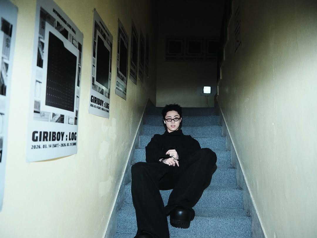 Photo by 기리보이 WSH on March 15, 2026. May be an image of cigarette and text.