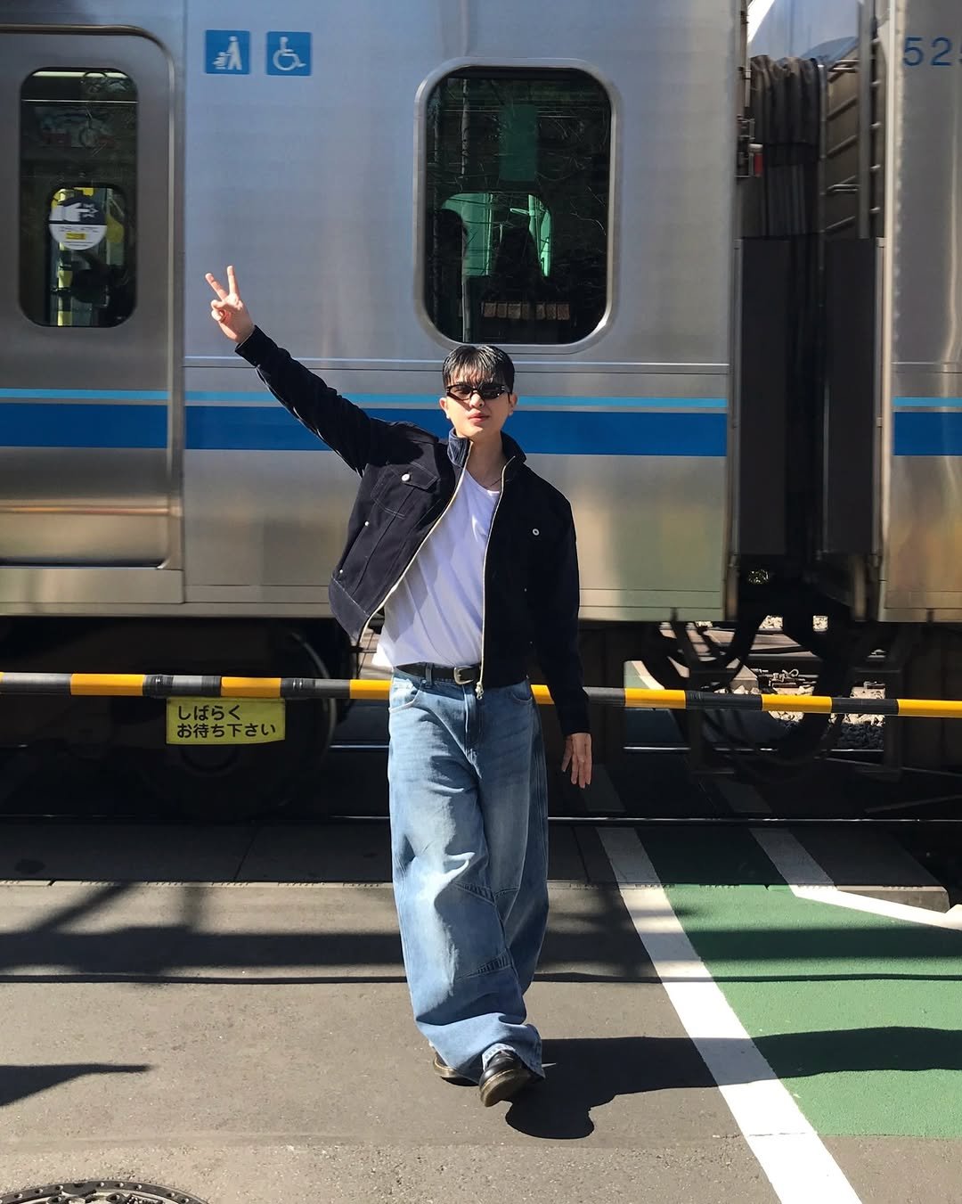 Photo by 기민 / 기틀 on February 12, 2026. May be an image of standing, train, railroad and text.