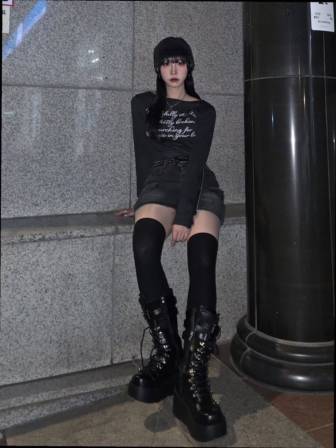 gj3mm37 게시물 이미지: 공주 옷 끝났슴다 원래 룩 스타일도 좋아해주세용...🐈‍⬛

제품명 : 키치앤키스...