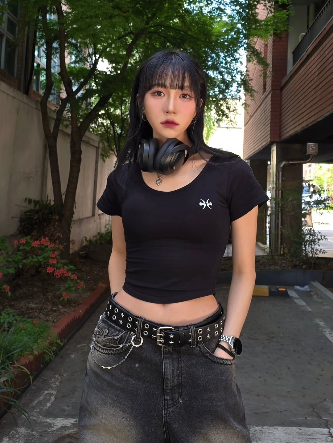 Photo shared by Nyx on April 28, 2026 tagging @kitschnkiss. 텍스트의 이미지일 수 있음.