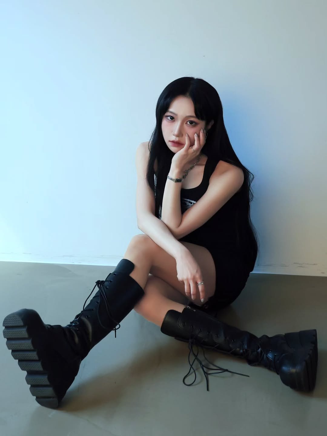 gj3mm37 게시물 이미지: 안녕하시와요 아가씨 도련님들 연휴 잘 보내고 계신가용 👀저는 사진 찍고 왔습니당 안...