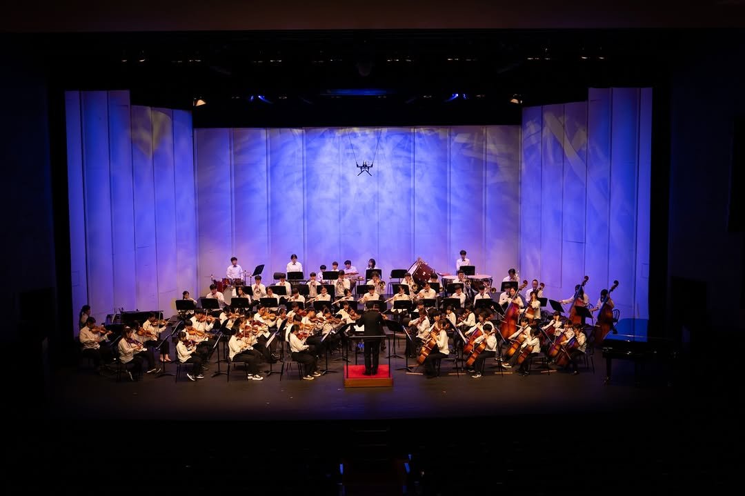 Photo by 공주문화관광재단 on December 08, 2025. May be an image of clarinet, violin, cello, concert and text.