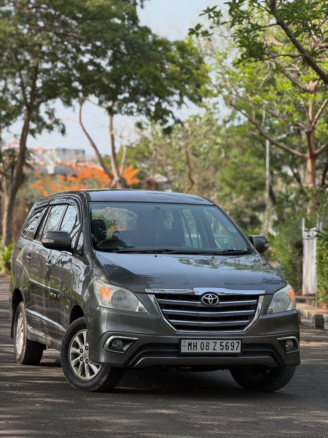 glam_carz 게시물 이미지: *2013- TOYOTA INNOVA 2.5 V*

*7 SEATER CAPTAIN...