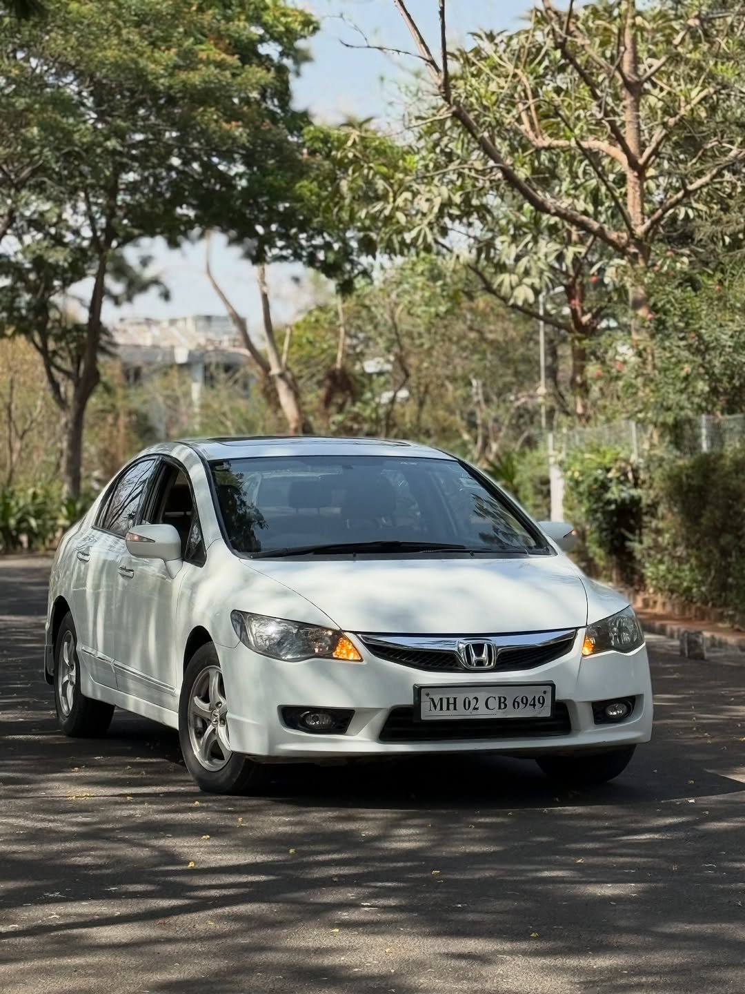 Photo by Glam Carzz on April 11, 2026. May be an image of sedan, wheel, windshield and text that says 'МНО2В6949 мно СВ6949'.